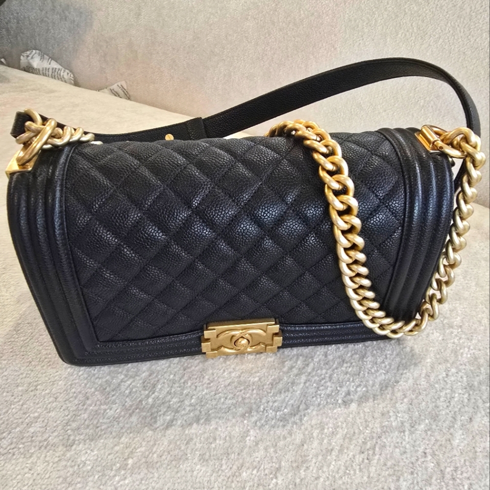 Chanel boy bag medium